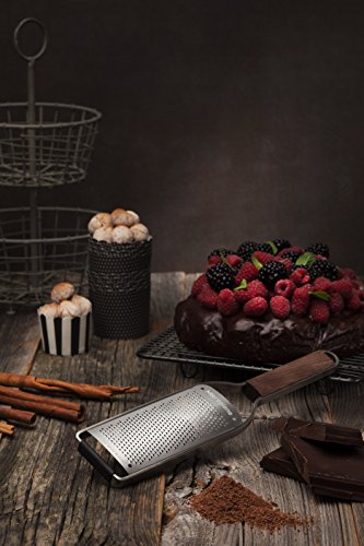 Stainless Steel Coarse Blade Cheese Grater for Home Cooks